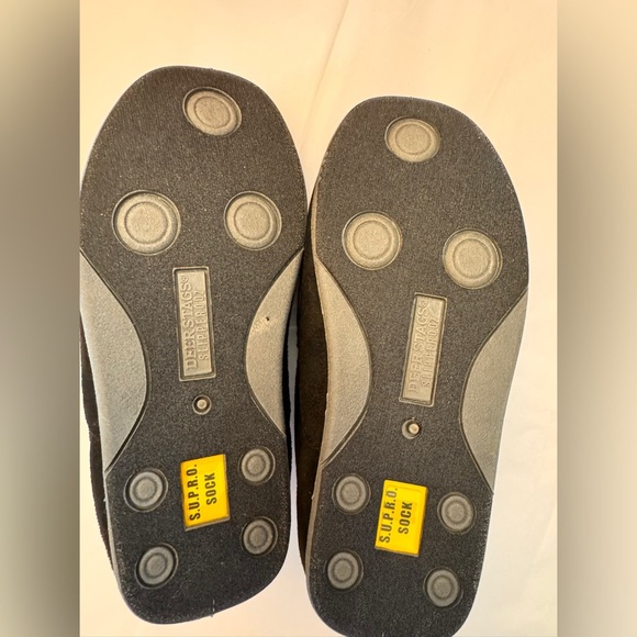 Deer Stags Slipperooz. NWT. Size 1M. Wonderfully Warm. Indoor/Outdoor sole. - Picture 5 of 12